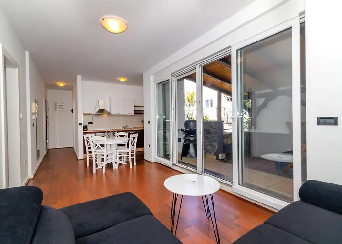 Ck Sun 32 App 2 * 크리크베니카